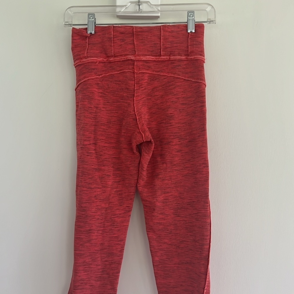 Free People Movement Hybrid High Rise Leggings XS Heathered Burgundy NWOT JB - Picture 9 of 10